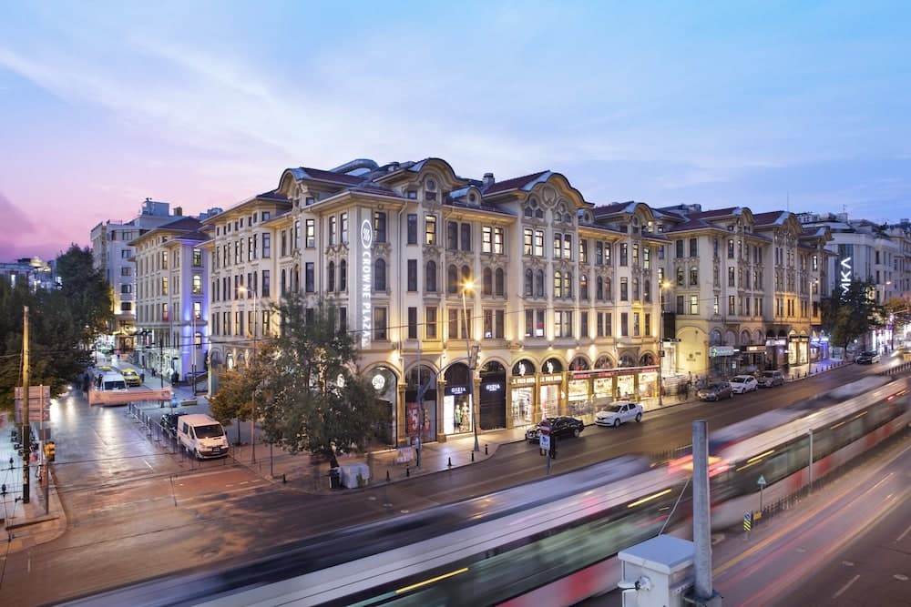 Crowne Plaza İstanbul - Eski Şehir by IHG - Image 1