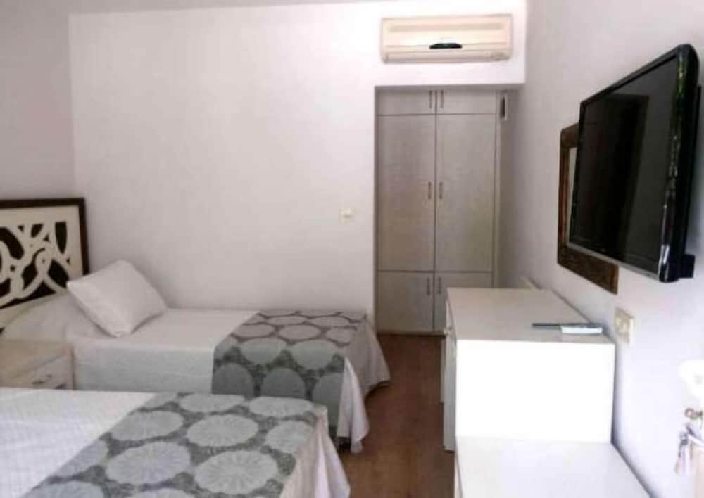 Meggs Bodrum Beach Otel - Image 4