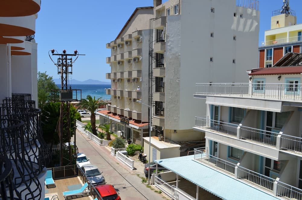 Grand Milano Otel - Image 1