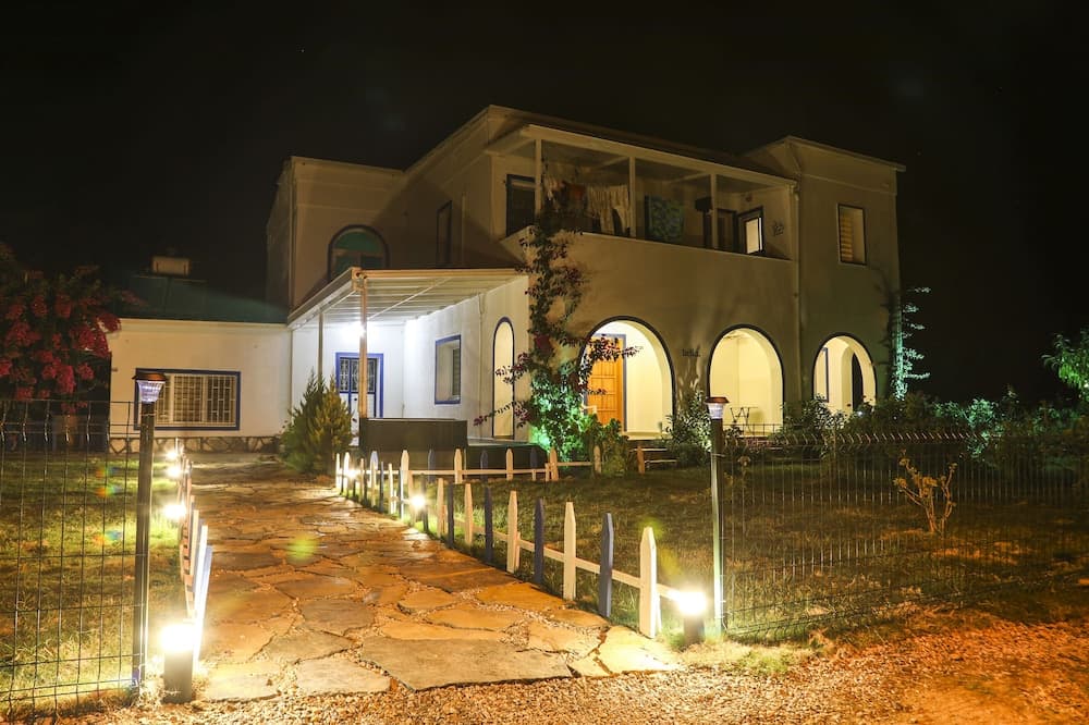 Yalıyanı Pansiyon - Image 1