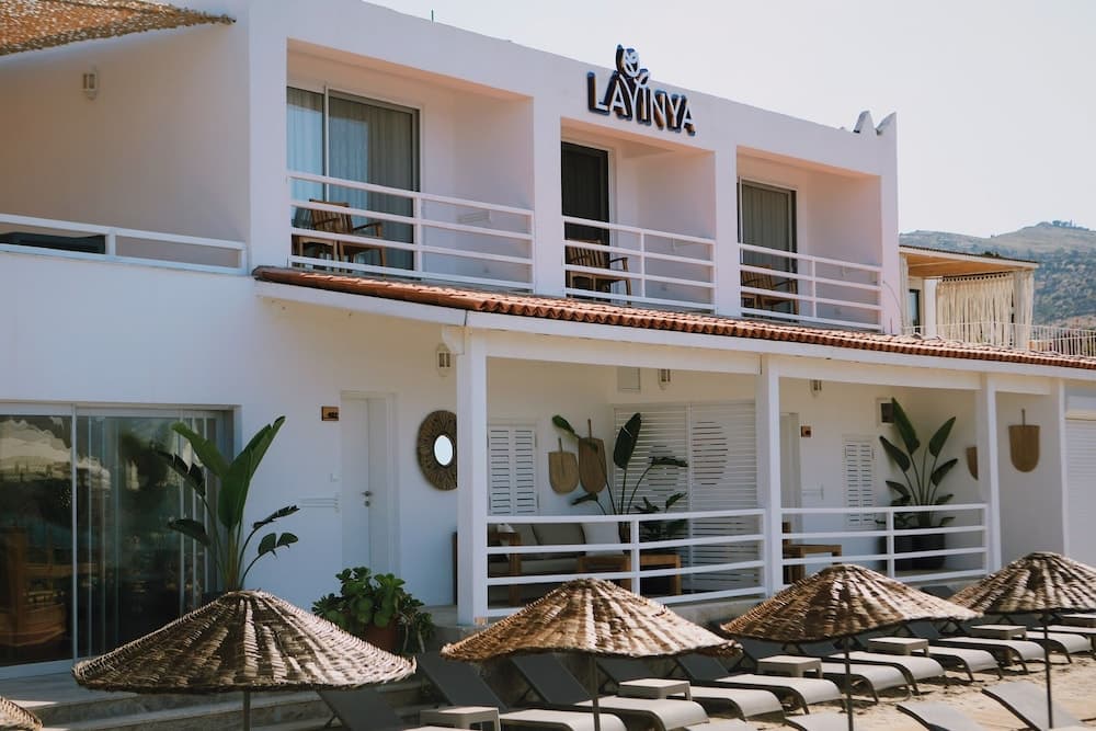 Lavinya Hotel - Image 1