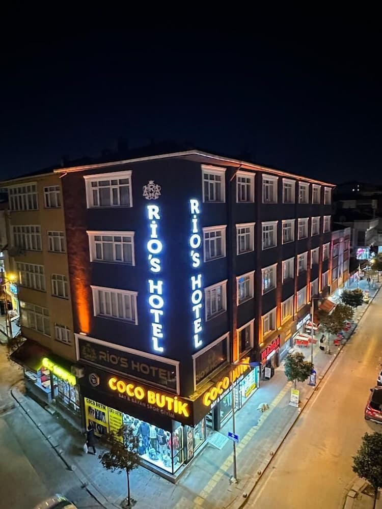 Rio's Otel - Image 1