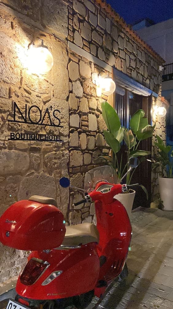 Noa's Boutique Hotel - Image 1