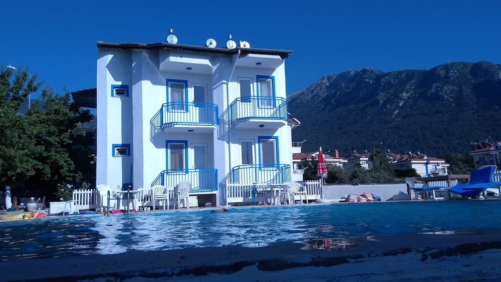 Sun Ocean Motel - Image 1