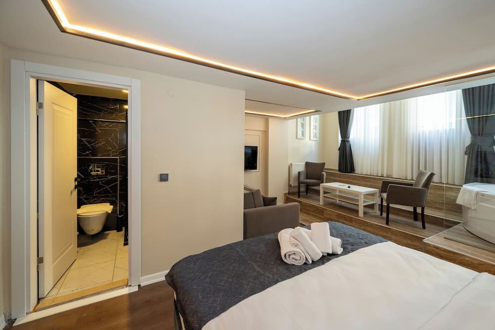 Aiza Suites - Image 2