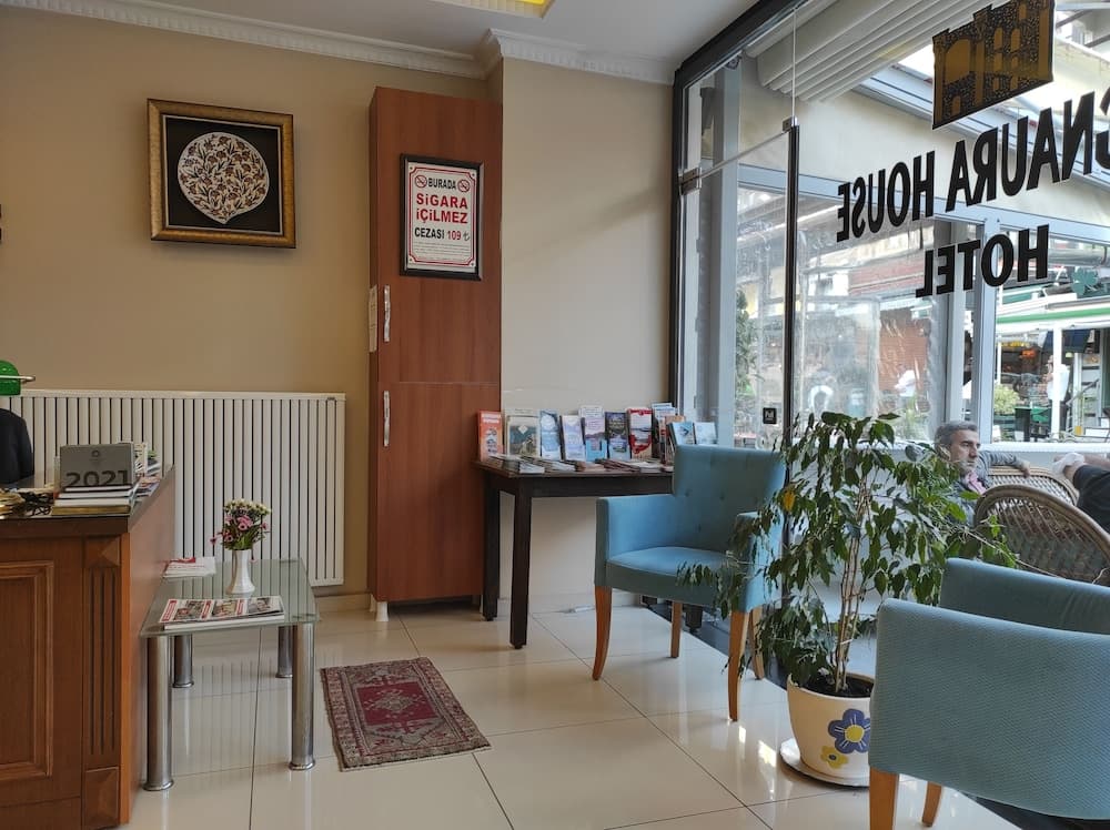 Magnaura House Otel - Image 4