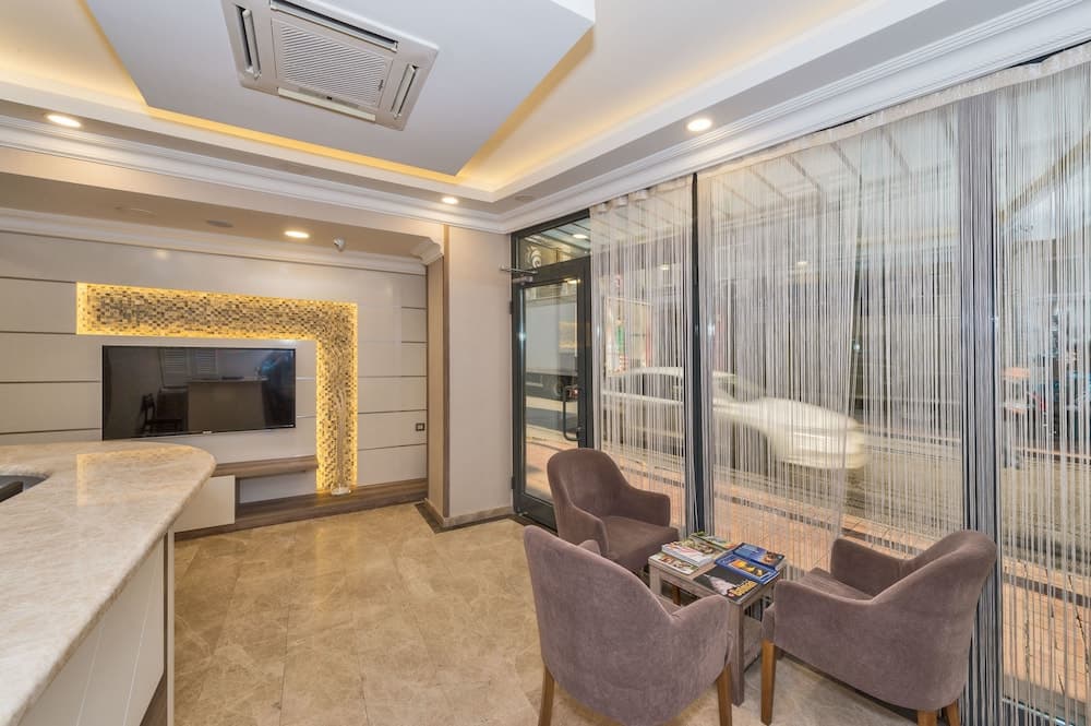 Alphonse Otel - Image 3