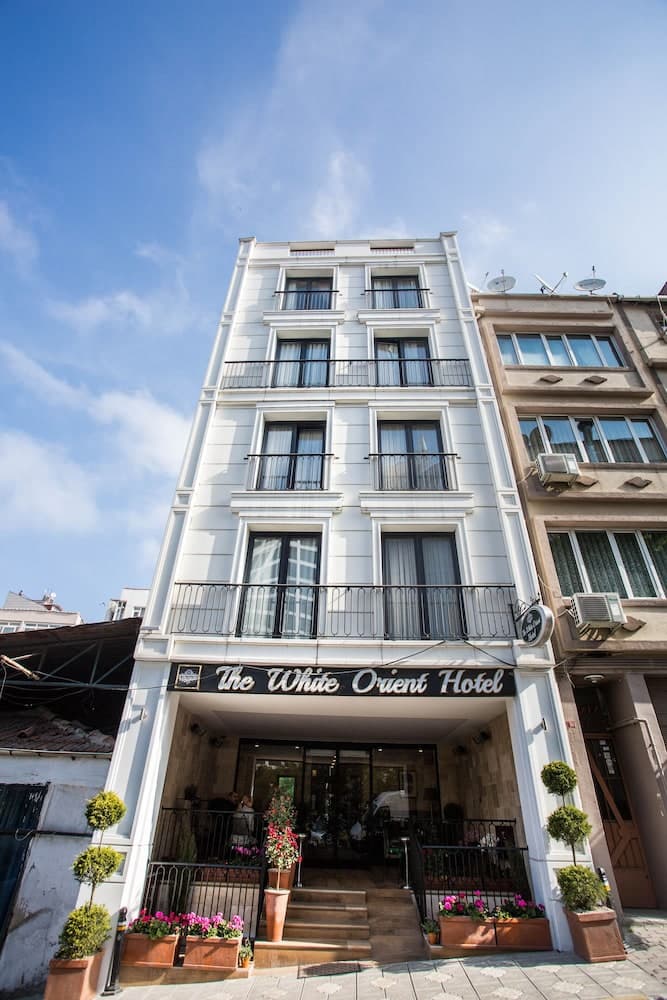 The White Orient Otel - Image 1
