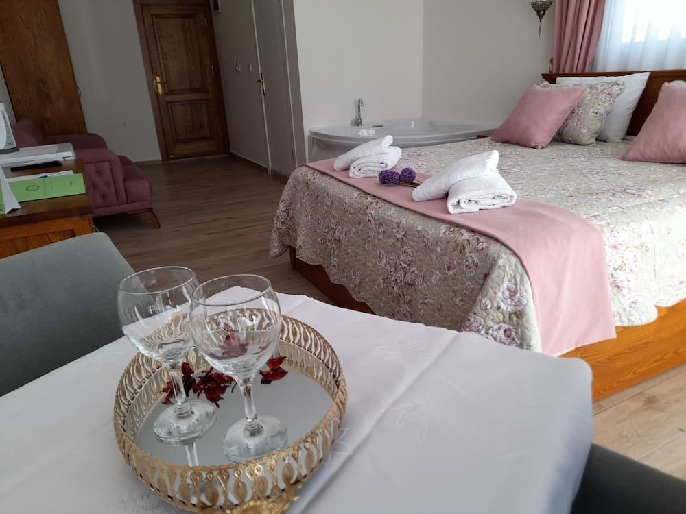 Infinity Ruby Hotel - Image 4