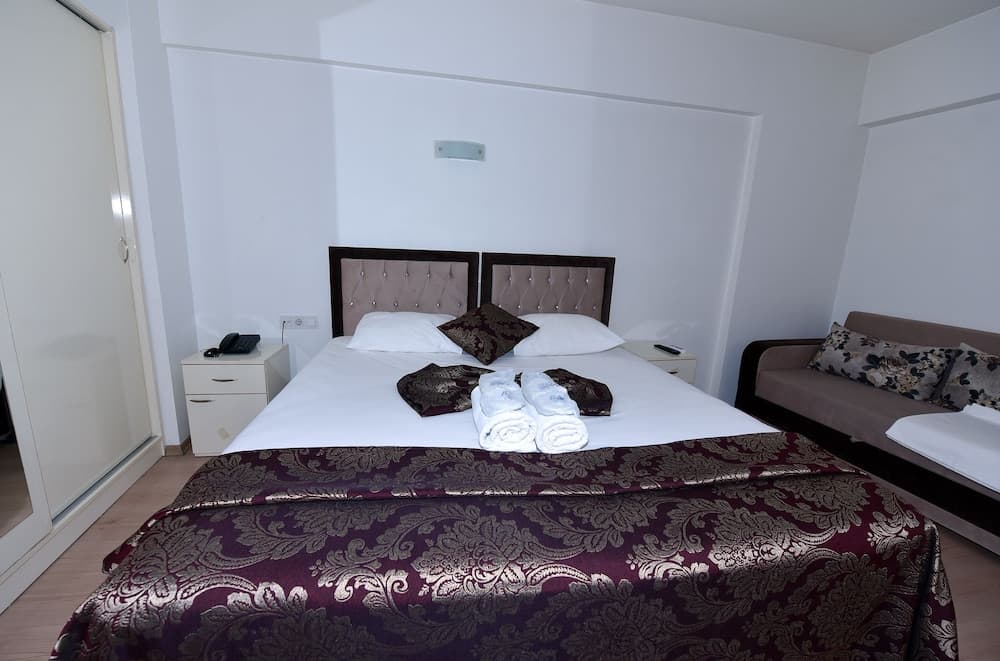 Beyaz Kosk Otel - Image 2