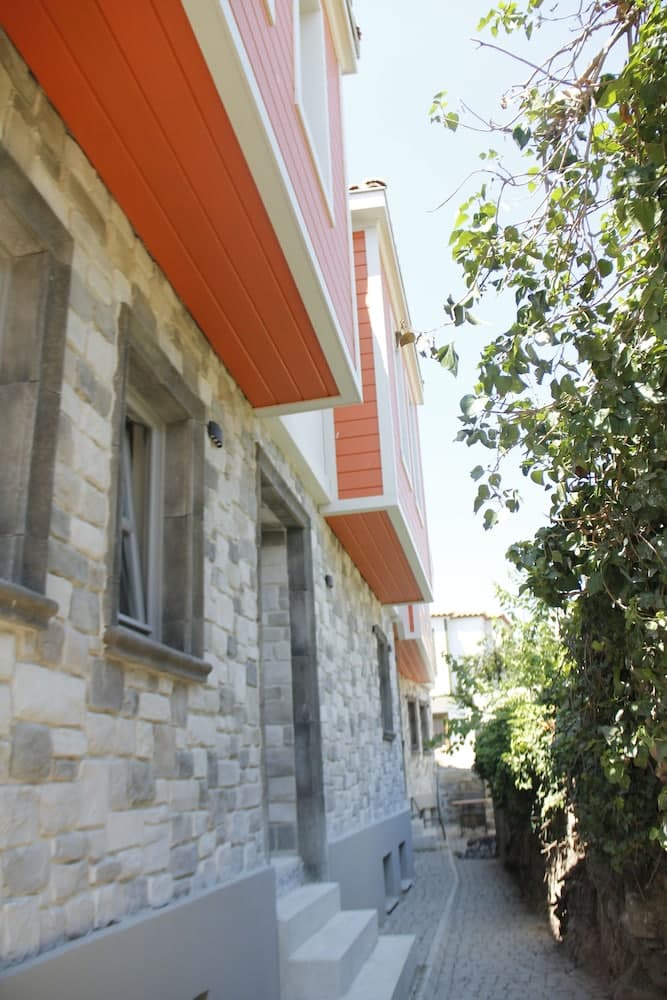 Petra Ada Otel - Image 1