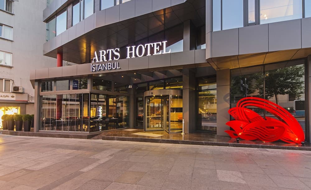 Arts Oteli İstanbul - Özel Sınıf - Image 1