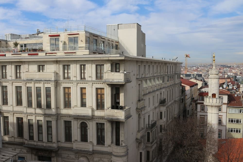 Li Hotel Pera - Image 1