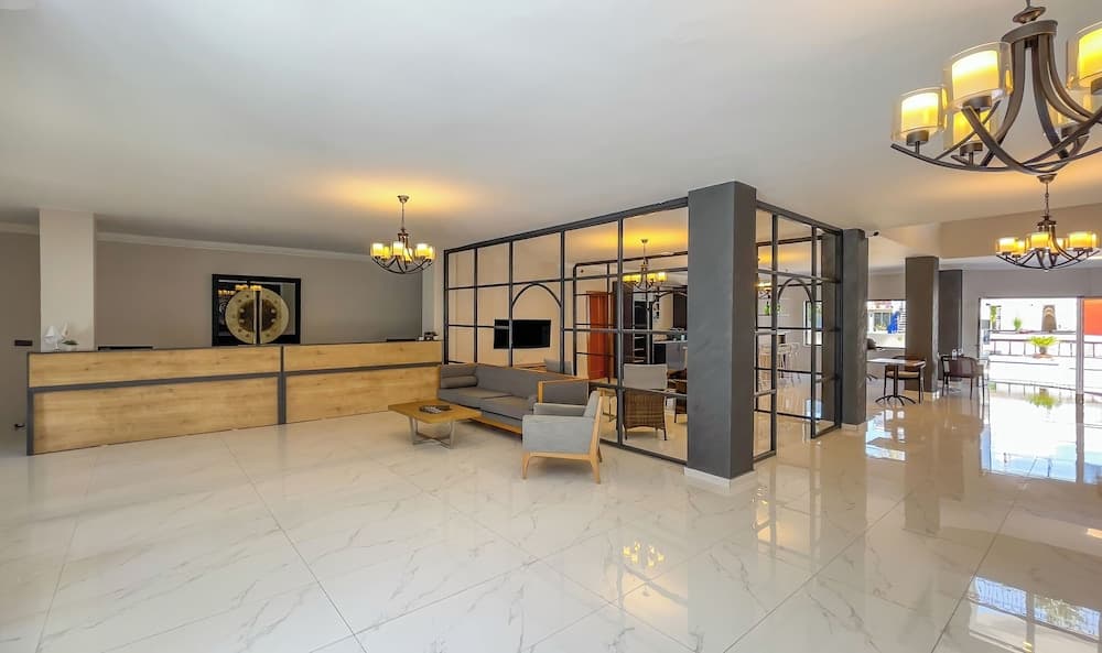 Tangiers Otel - Image 1