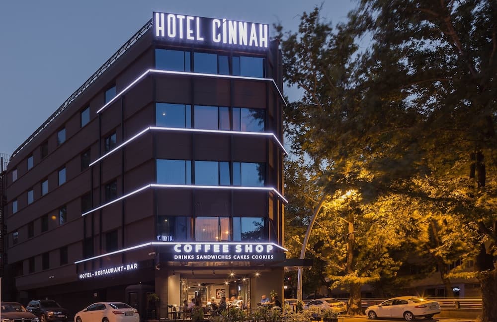 Hotel Cinnah fotoğrafı