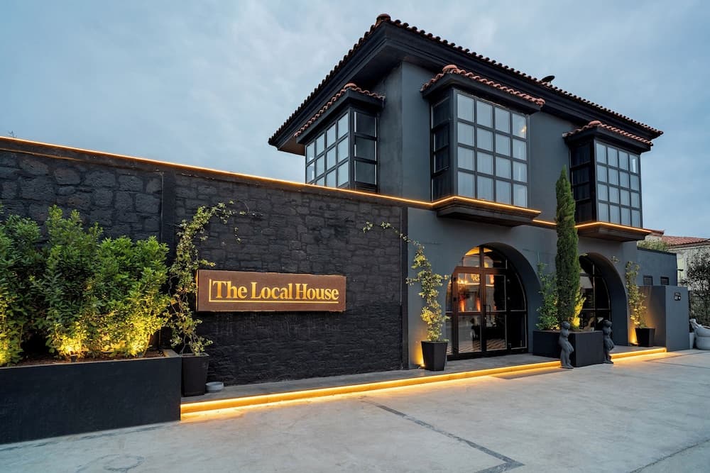 The Local House Alaçatı - Image 1