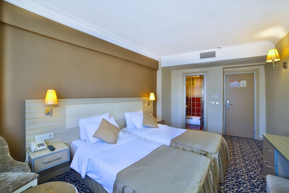 Grand Emin Otel - Image 4