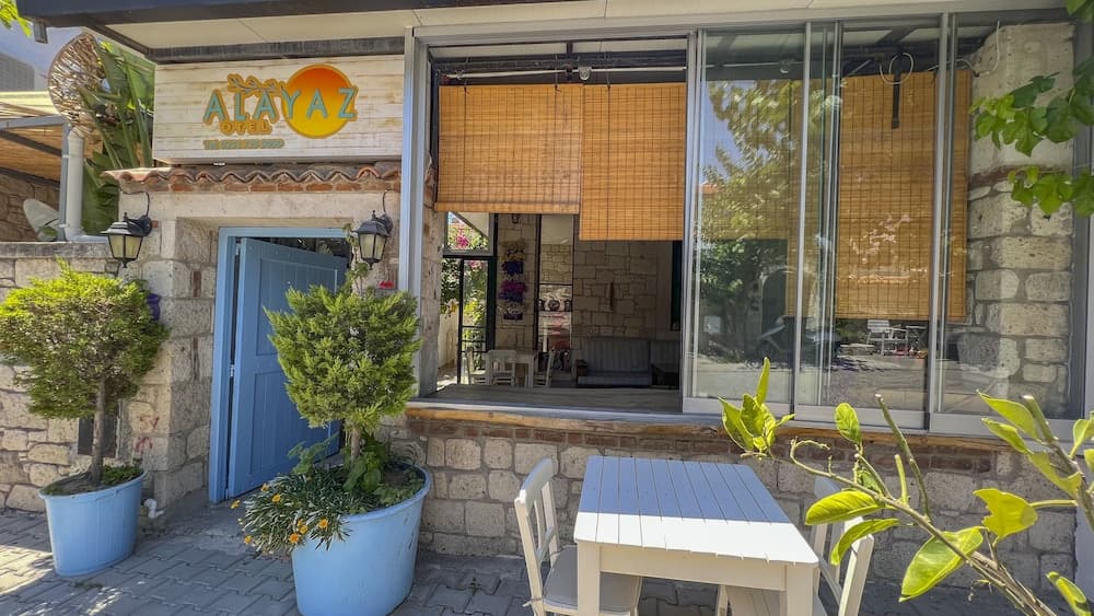 Alayaz Otel - Image 1
