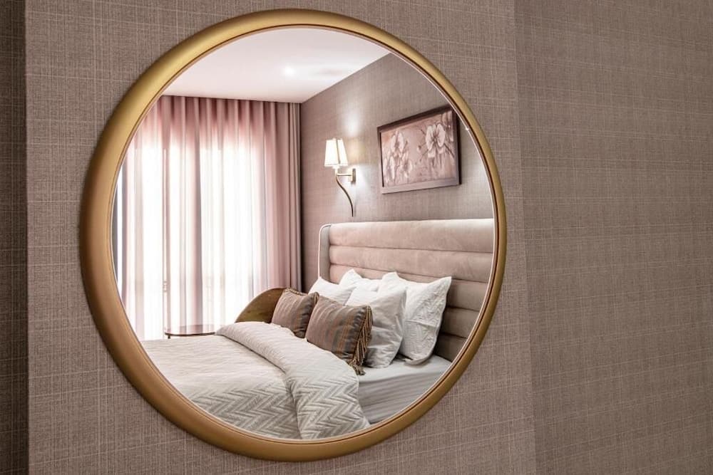 Mr Beyaz Butik Otel - Image 4