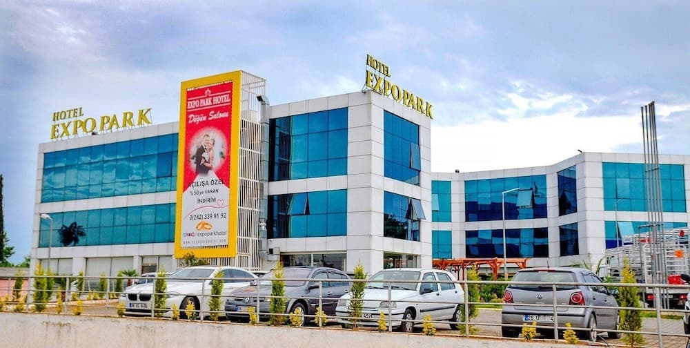 Expo Park Otel - Image 1