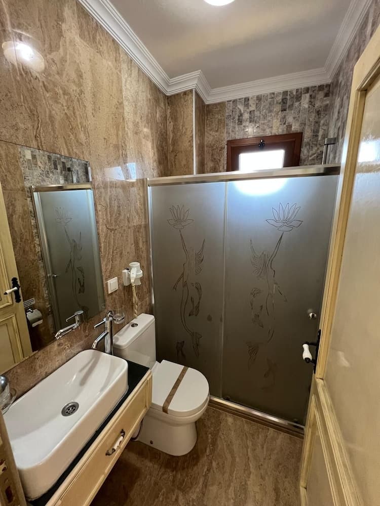 Cunda Paradise Otel - Image 4