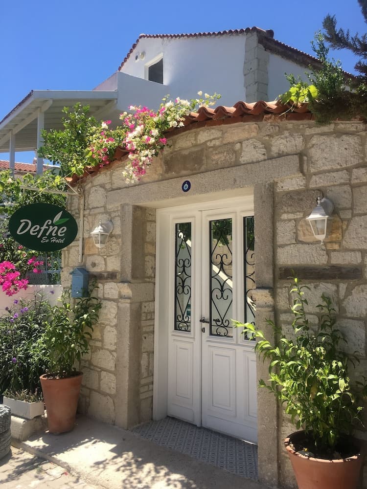 Defne Ev Otel - Image 1
