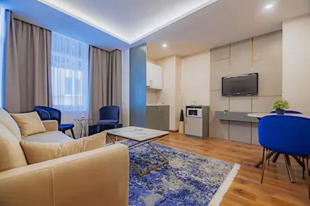 The Milltown Sisli - Image 1