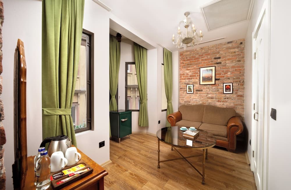 Sanatlar Oteli Galata - Image 4