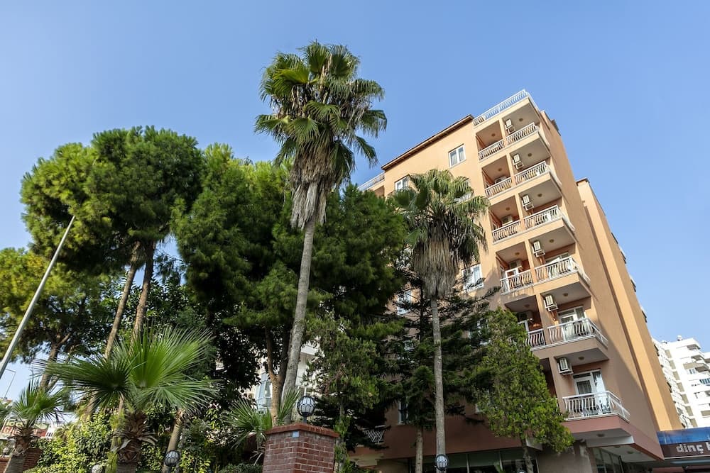 Dinc Otel - Image 1