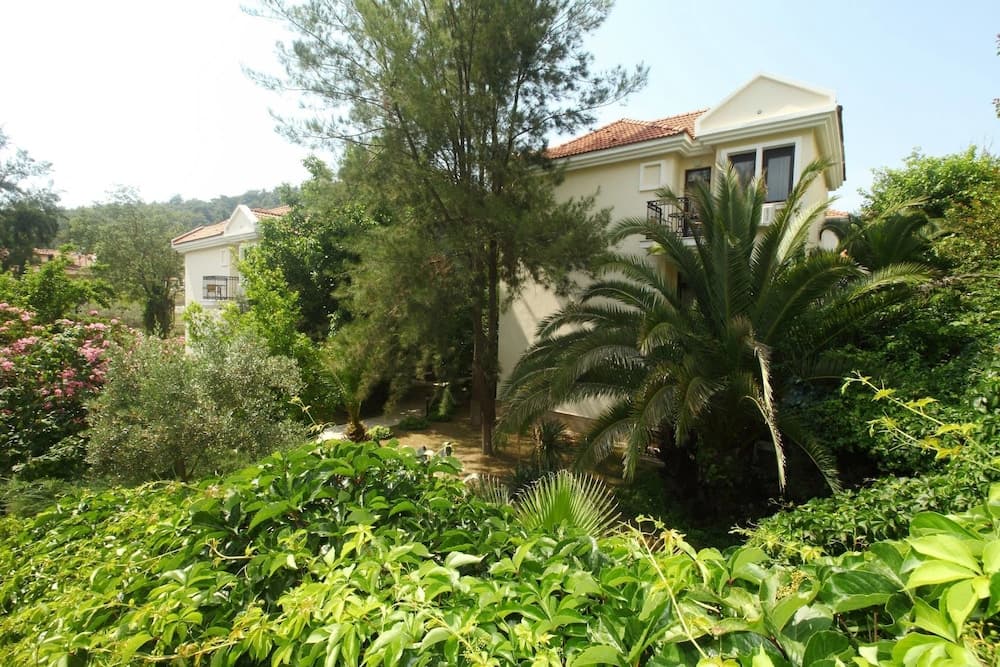 Telmessos Seçkin Otel - Image 1