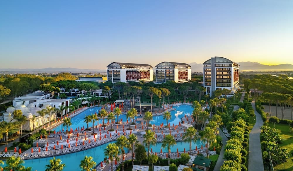 Trendy Lara Otel - Image 1