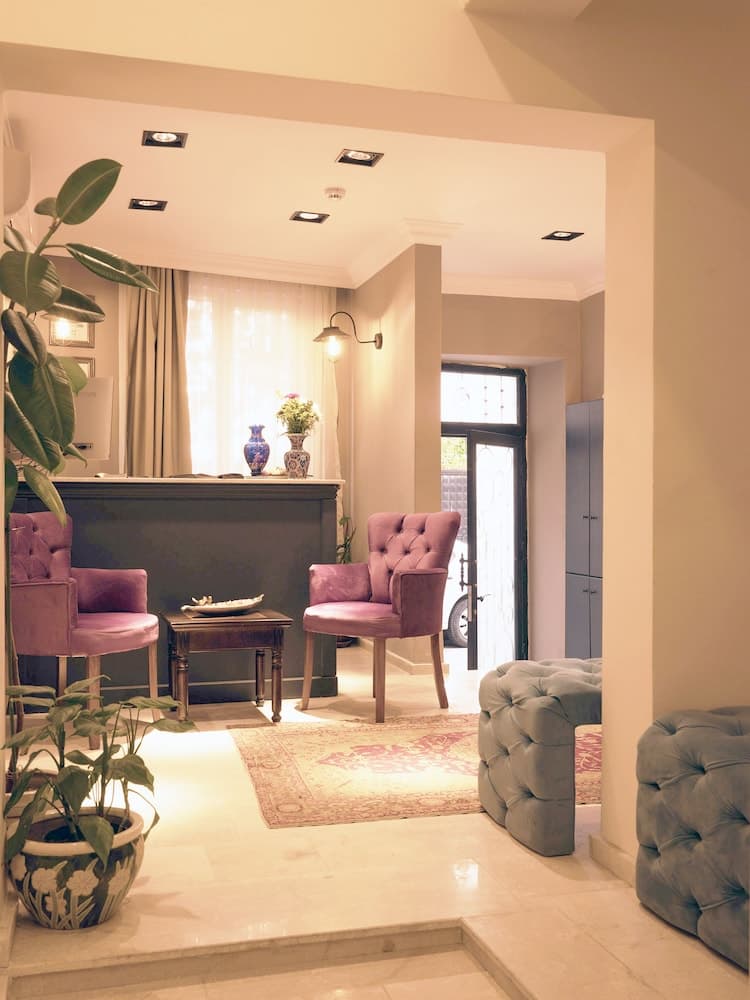 The Laila Hotel - Image 2