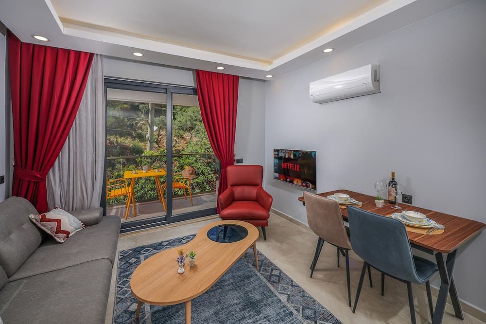 Harnup Apart - Image 2