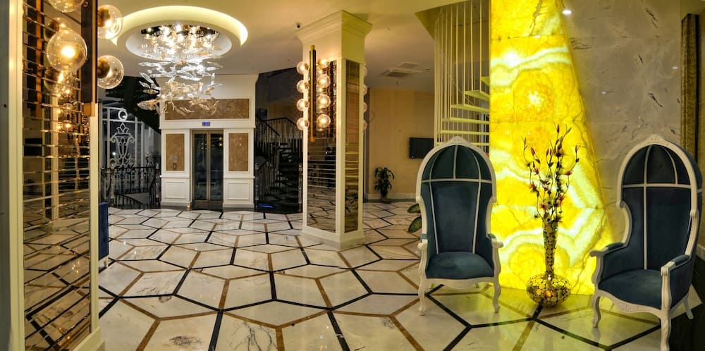 Exelans Hotel & Spa - Image 2