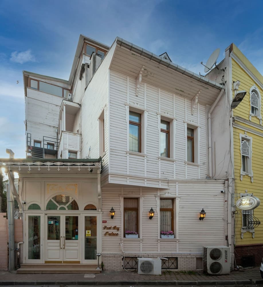 Fuat Bey Palace Otel & Spa - Image 1