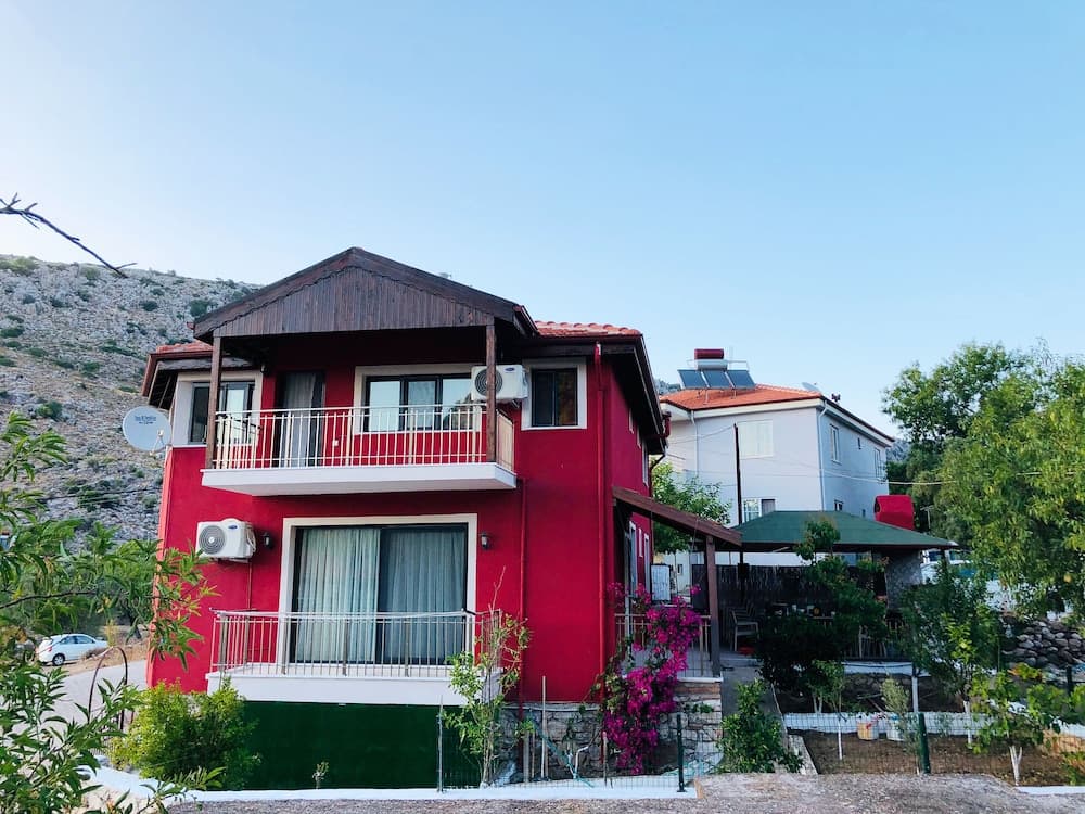Seyyah Bozburun Evleri - Image 1