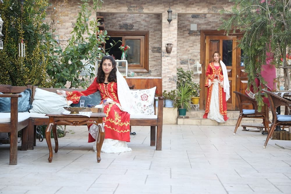 Elif Hatun Konagi - Image 4