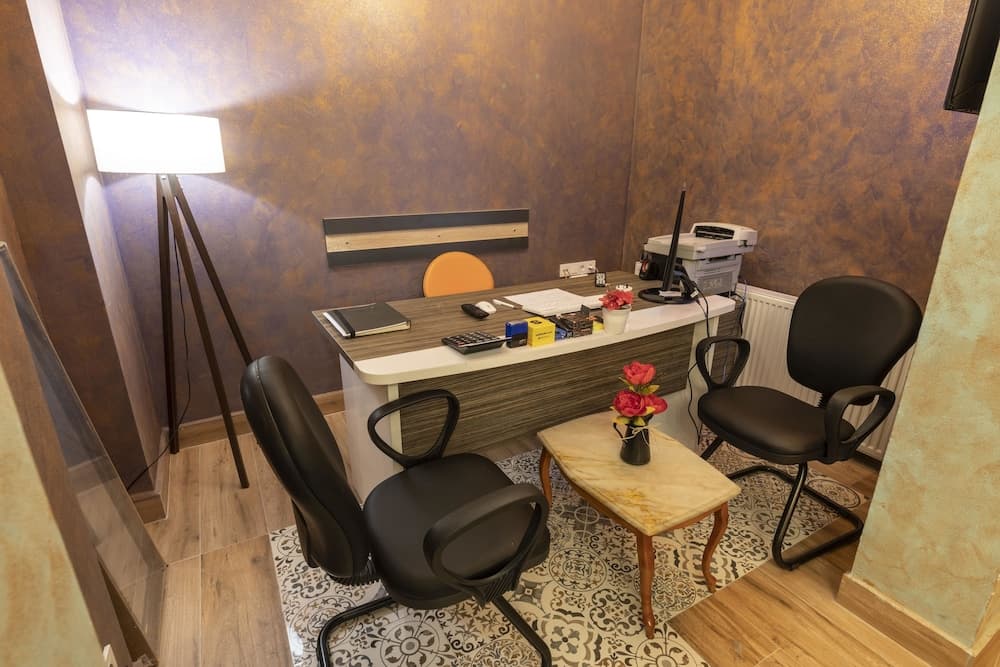 Royal Taksim Süitleri - Image 1