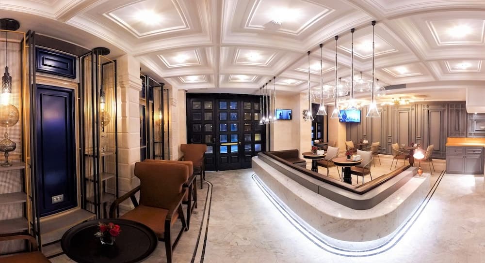 Maroon Tomtom fotoğrafı