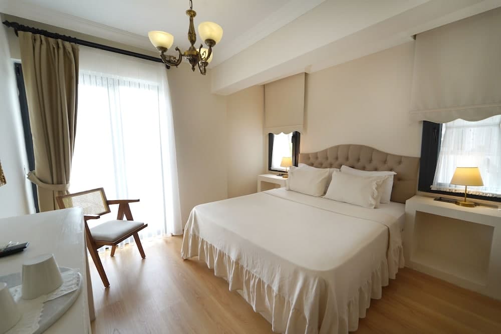 Cunda House Küçük Otel - Image 3