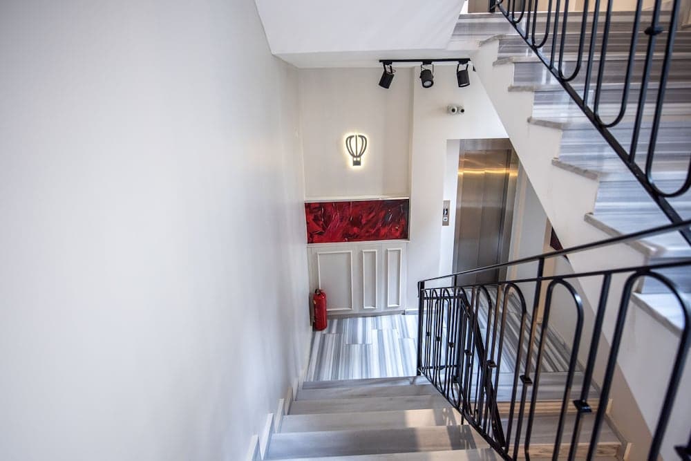 Bguest Pera Suitleri - Image 2