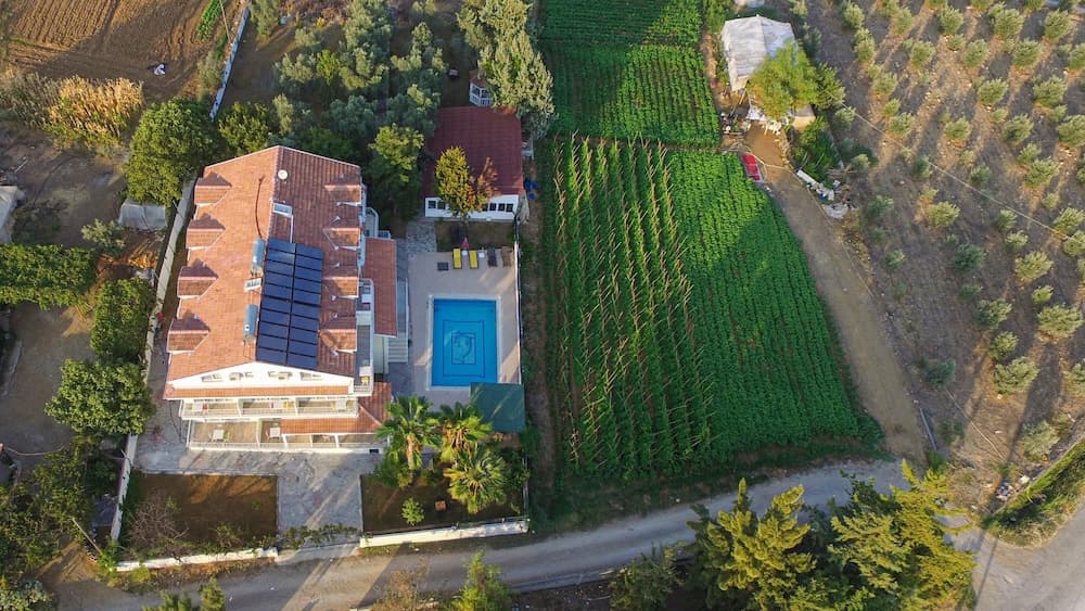 Infinity Ruby Hotel - Image 1