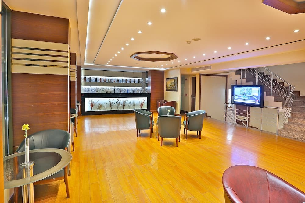 Grand Madrid Otel - Image 3