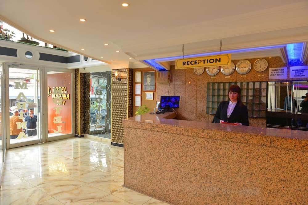 Hotel Marina City 'Otel Marina City' olur. - Image 2