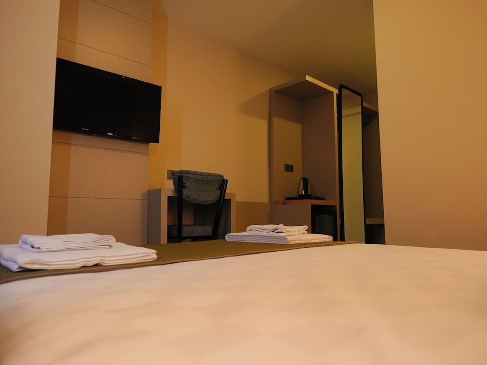 Bonnie City Hotel - Image 4