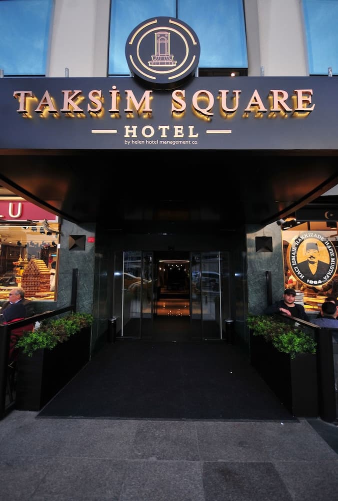 Taksim Square Otel - Image 1