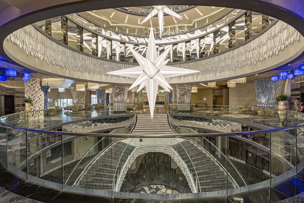 Royal Seginus - Her Şey Dahil - Image 2