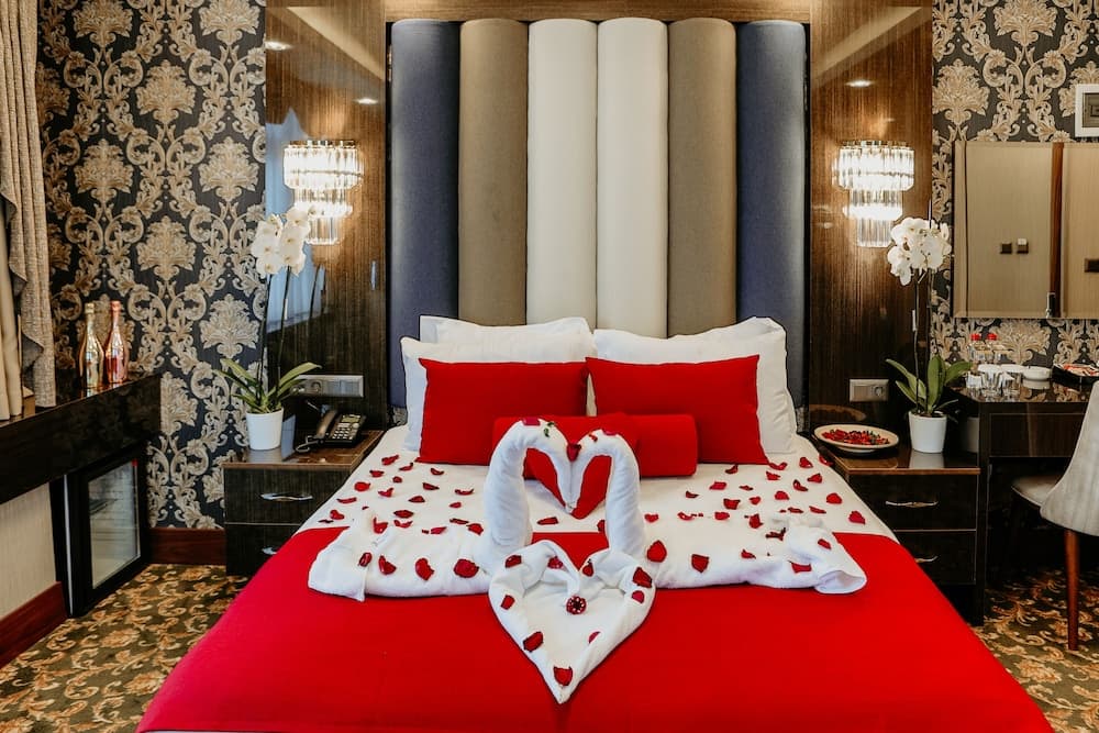 Grand Lark Otel - Image 4