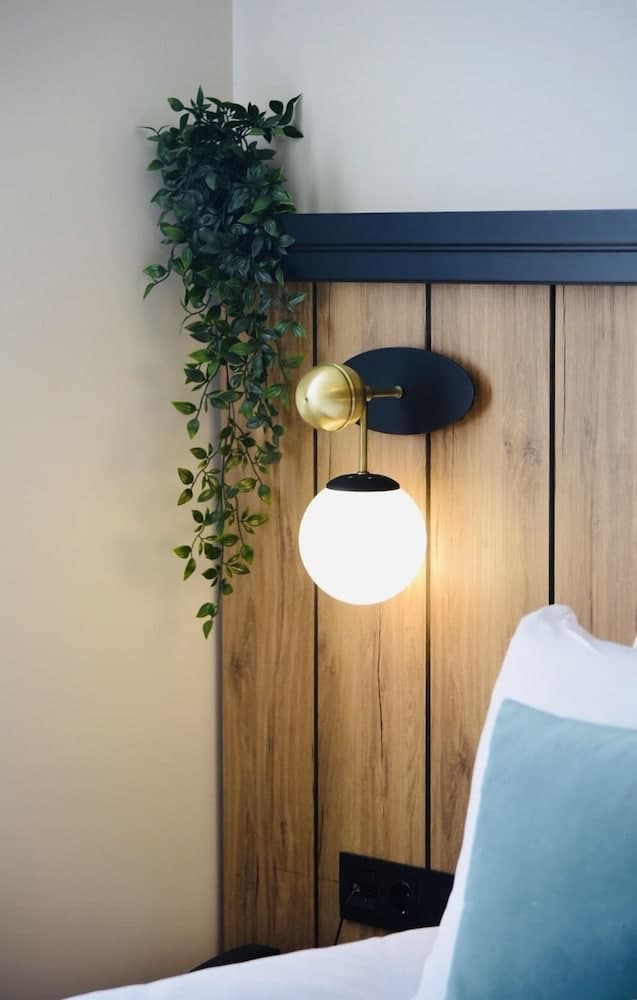 Luxir Hotel - Image 2