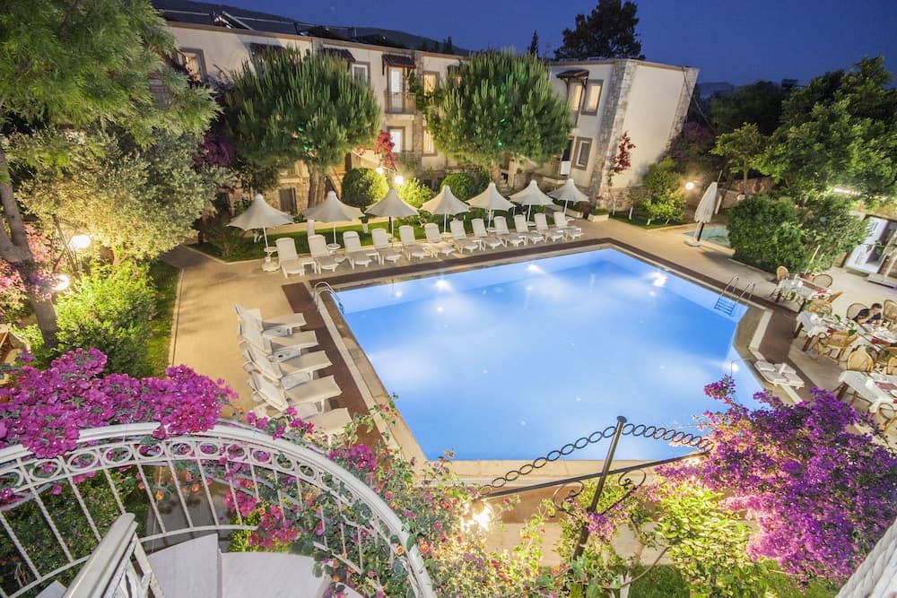 Moonshine Otel & Süitler - Image 1